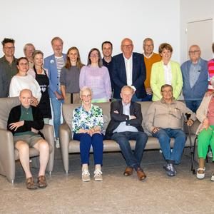 Groepsfoto Bezoek Parlementsleden 23-05-2025